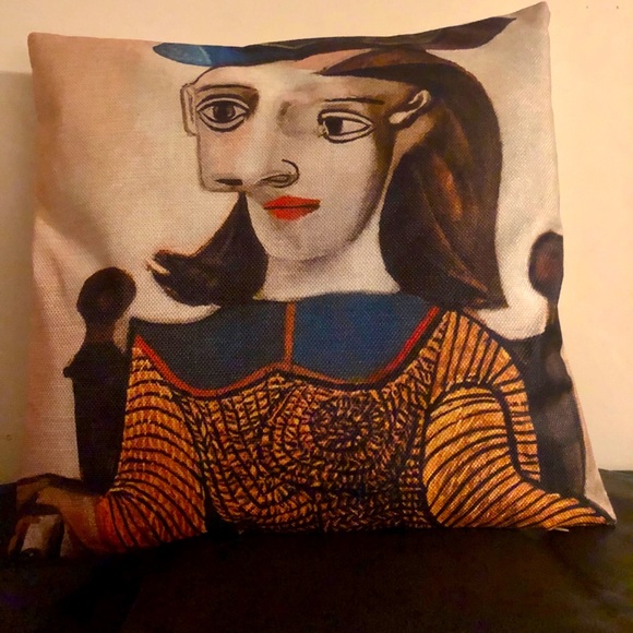 Pillow Throw Picasso Theme - Picture 2 of 6